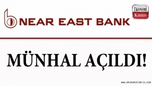 Near East Bank takım arkadaşları aıyor...