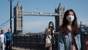 İngiltere'de izolasyon kurallarını ihlâl edenlere para cezası! İşte detaylar...