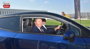 Başbakan Ünal Üstel, KKTC’nin yerli otomobili GÜNSEL’i ziyaret etti! İşte detaylar...