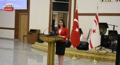 Sağlık Bakanı İzlem Gürçağ Altuğra, Ankara’da düzenlenen resepsiyona katıldı! İşte detaylar...