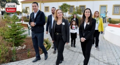 Sibel Tatar’ın öncülüğünde gerçekleşecek ipek kozası yetiştiriciliği projesinin tanıtım toplantısı, Akçay’da gerçekleşti! İşte detaylar...