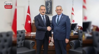 Türkiye’den KKTC’ye 750 adet akıllı tahta gönderilecek! İşte detaylar...