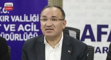 Cumhurbaşkanı Ersin Tatar, Türkiye Cumhuriyeti Adalet Bakanı Bekir Bozdağ’ı arayarak İsias Otel’le ilgili adli süreç hakkında kendisinden bilgi aldı! İşte detaylar...