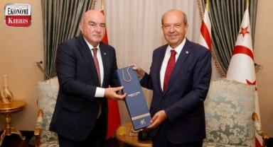 Cumhurbaşkanı Ersin Tatar, ATİB Başkanı ve beraberindeki heyeti kabul etti! İşte detaylar...