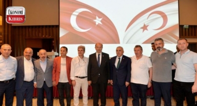 Cumhurbaşkanı Ersin Tatar, Sakarya’da iş insanları ve sivil toplum temsilcileriyle bir araya geldi! İşte detaylar...