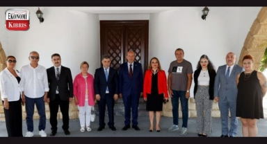 Cumhurbaşkanı Ersin Tatar, SANKON (Sanayi ve Ticaret Konfederasyonu) Genel Başkanı Ferudun Cevahiroğlu’nu kabul etti! İşte detaylar...