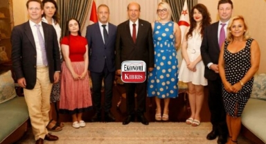 Cumhurbaşkanı Ersin Tatar, İngiliz gazetecileri kabul etti! İşte detaylar...