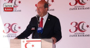 Cumhurbaşkanı Tatar, “Anavatandan aldığımız ilhamla onurumuzu kimsenin ayakları altında çiğnetmeden varlık mücadelemizi bugünlere kadar getirdik”! İşte detaylar...