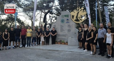 Şampiyon Melekler anısına yaptırılan iki çeşme düzenlenen törenle açıldı! İşte detaylar...