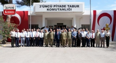 Cumhurbaşkanı Ersin Tatar, Gazilerle yemekte bir araya geldi! İşte detaylar...