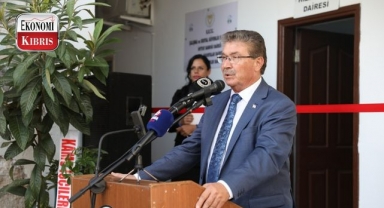 KKTC Çalışma Bakanlığı'nın hizmet binaları Yenierenköy ve Mehmetçik'te hizmete açıldı! İşte detaylar...
