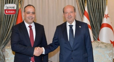 Cumhurbaşkanı Ersin Tatar, Lefkoşa Türk Belediyesi Başkanı Mehmet Harmancı’yı kabul etti! İşte detaylar...