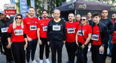 Cumhurbaşkanı Ersin Tatar, “Maratonda yürüyüş yapılırken, aynı zamanda sosyal sorumluluk yerine getiriliyor”! İşte detaylar...